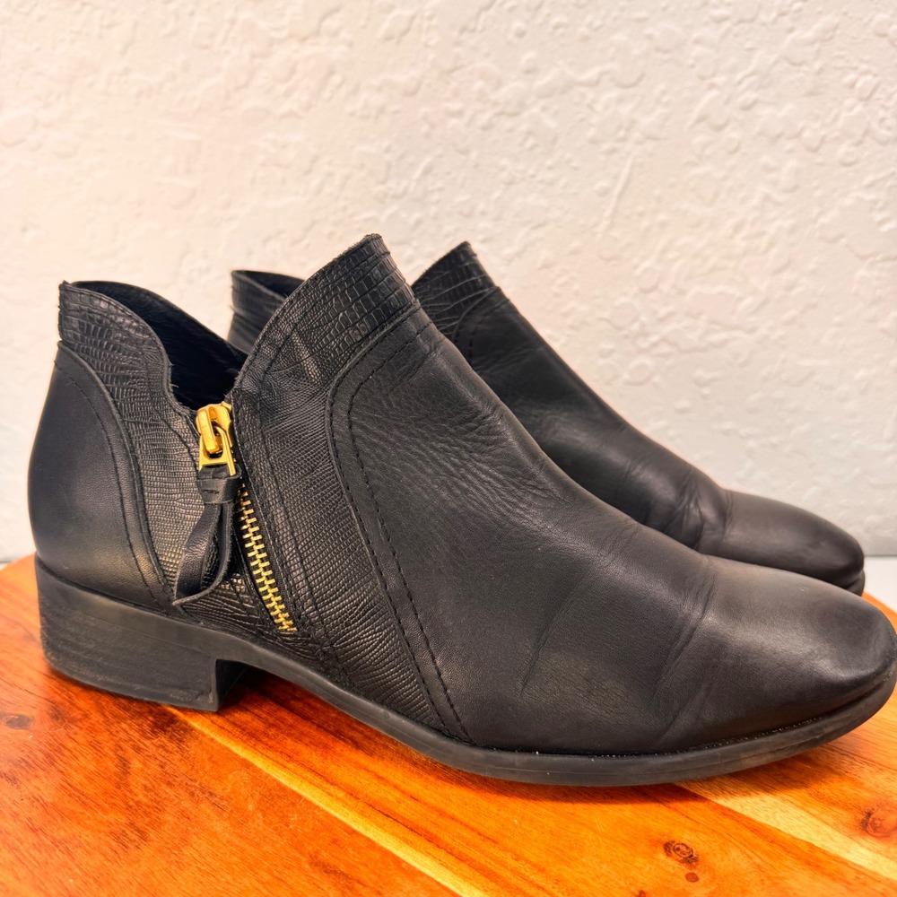 Baretraps Serah Womens 9M Black Leather Posture Plus Ankle Boots Comfort